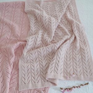 Baby Cakes Baby Bunting Blanket 8ply or 4ply